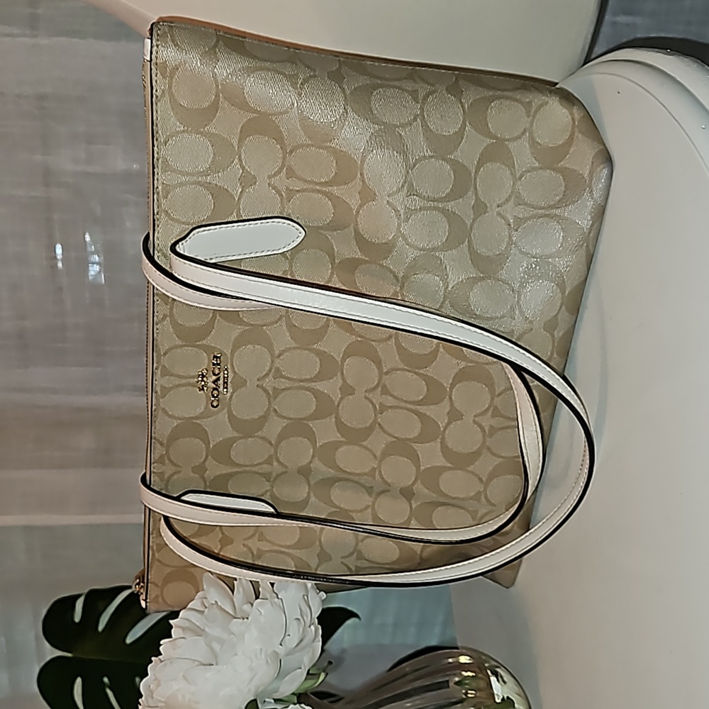 Coach Signature Zip Top Tote Bag